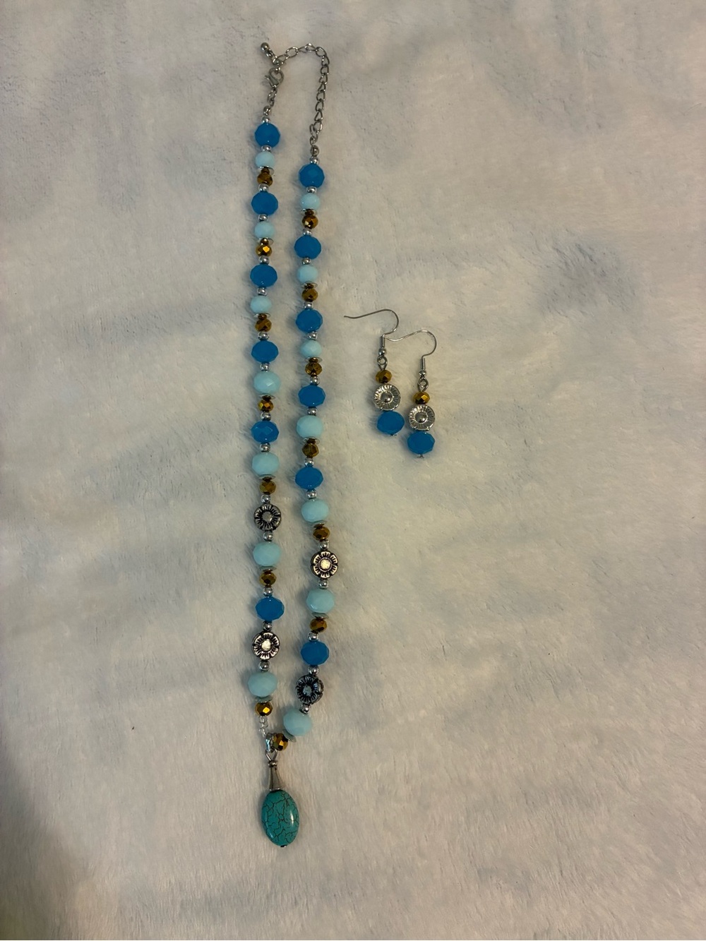 Blue Beaded Pendant Necklace and Earrings Set-Never Worn